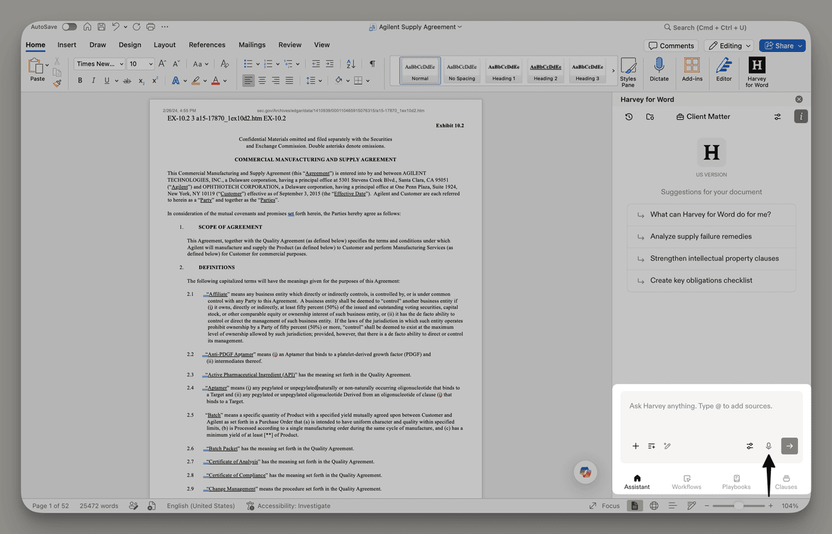 Image of an arrow pointing to the microphone icon in the Harvey for Word add-in's Assistant panel.
